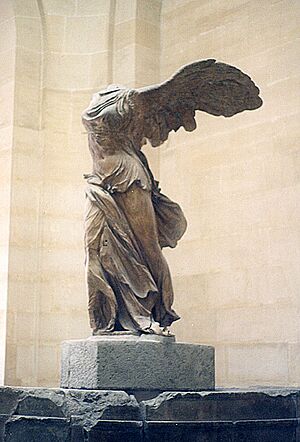 Paris.louvre.winged.500pix