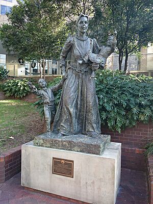 Pioneer Women's Memorial in Jessie Street Gardens