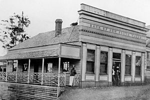 StateLibQld 1 46728 Bank of New South Wales, Gympie, ca. 1872