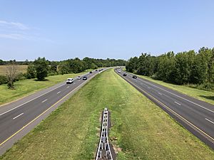 2021-08-09 11 07 35 View north along New Jersey State Route 55 (Cape May Expressway) from the overpass for Gloucester County Route 619 (Whig Lane Road) in Elk Township, Gloucester County, New Jersey