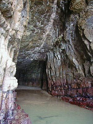 Cathedral Caves - panoramio