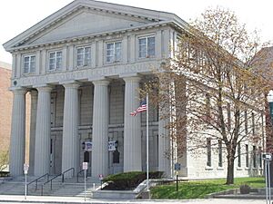 Cayuga County Courthouse May 09