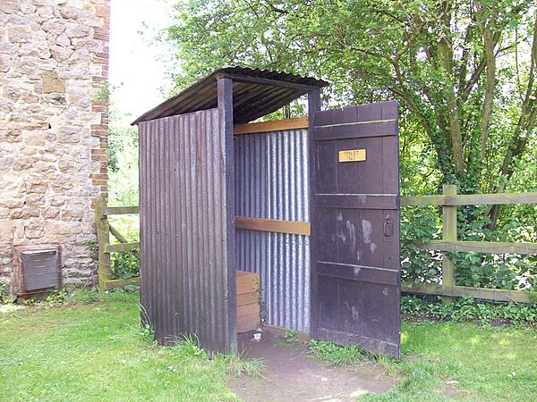 Cobtree privy