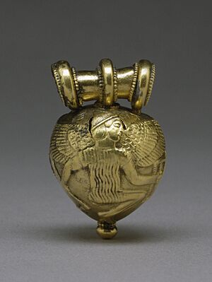 Etruscan - Bulla with Daedalus and Icarus - Walters 57371 - Side A