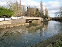Grand Union Canal at the confluence with the River Brent - geograph.org.uk - 1165169