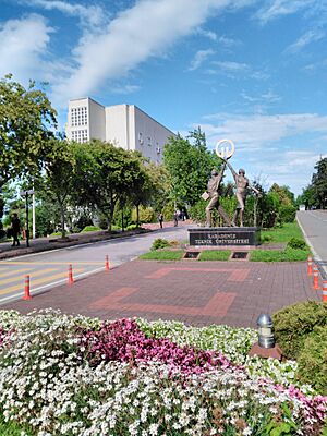 Karadeniz Teknik Üniversitesi 01 Технички универзитет на Црном мору