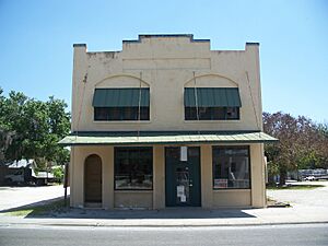 Labelle FL Downtown HD 1st Bank01