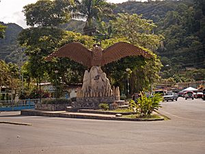 Monumento al Guacharo en Caripe by Cesar Perez.jpg
