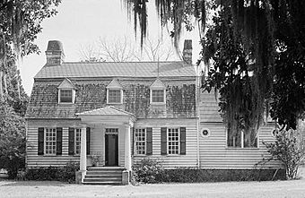 Oakland Plantation, Front facade, Mount Pleasant vicinity (Charleston County, South Carolina).jpg