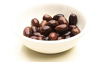 Olives in bowl.jpg