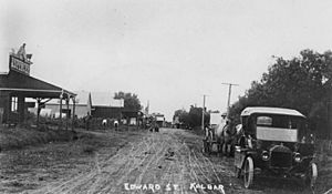 StateLibQld 1 176043 View of Edward Street, Kalbar in the 1920s