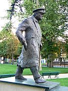Statues of Winston Churchill in Paris 1