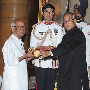 The President, Shri Pranab Mukherjee presenting the Padma Shree Award to Shri S. Lakshminarayana (Bapu), at an Investiture Ceremony, at Rashtrapati Bhavan, in New Delhi on April 05, 2013