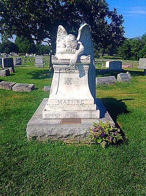 Victor Mature's Family Grave