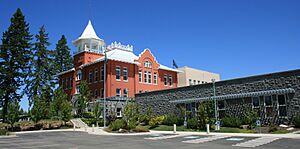 Waterville-Douglas-County Court House IMG 1832