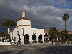 Andalucia Building Santa Barbara 1