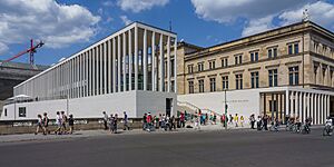 Berlin James-Simon-Galerie asv2019-07 img2