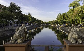 Chiang Mai - Chiang Mai Moat - 0006