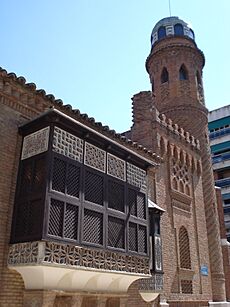 Palacio Laredo (30-06-2007) balcón y minarete