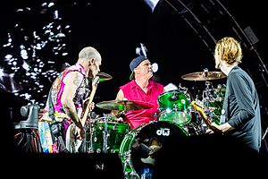 Red Hot Chili Peppers - Rock am Ring 2016 -2016156230638 2016-06-04 Rock am Ring - Sven - 1D X MK II - 0206 - AK8I1154 mod