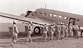 Skoki padalcev na slivniškem letališču 1960 (2)