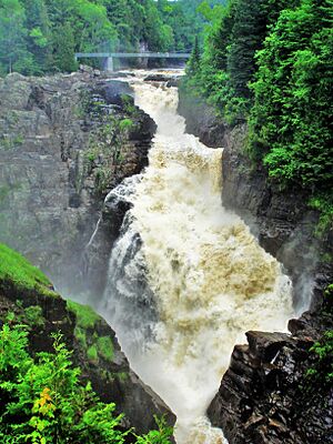 Ste-Anne Grand Canyon - panoramio