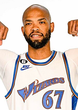 Taj Gibson (52381768565) (cropped2).jpg