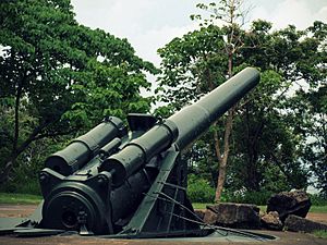US M1895 12 inch gun on Corregidor Flickr 7607753420.jpg