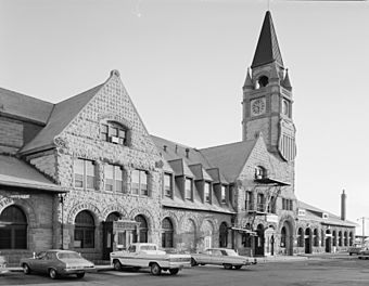 Union Pacific Passenger Station, 121 West Fifteenth Street, Cheyenne (Laramie County, Wyoming).jpg