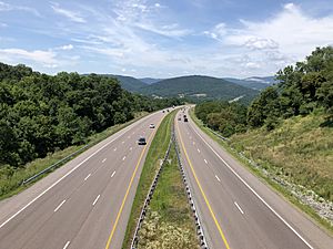 2019-07-14 12 10 53 View west along Interstate 68 and U.S. Route 40 (National Freeway) from the overpass for Maryland State Route 948 (Mountain Road Northeast) in Pratt, Allegany County, Maryland