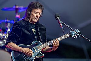 2024 Steve Hackett - by 2eight - 9SC4359.jpg