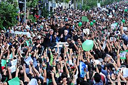 6th Day - Mousavi inside the Crowd