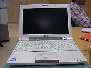 ASUS Eee PC 900 0010