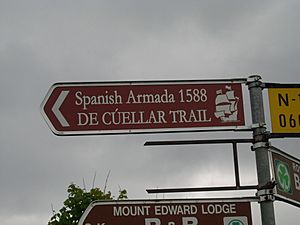 A signpost at Streedagh for the De Cuellar Trail