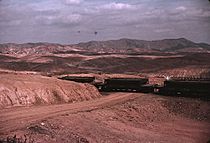 A train bringing copper ore out of the mine, Ducktown, Tenn.1a34324v