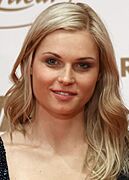 Anna Fenninger Sportlerin des Jahres 2013 Österreich Gala-Nacht des Sports 1 (cropped)