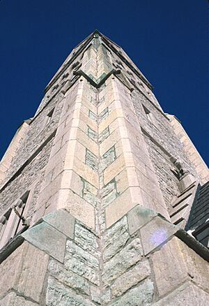 Christ Church Cathedral detail, 125 Monument Circle (Indianapolis, Ind) - DPLA - fc8eb580c5daac6f9bfad537a20d6a6b