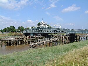 Cross Keys Bridge - geograph.org.uk - 28541
