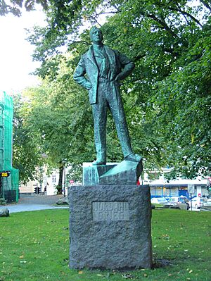 Denkmal Nordahl Grieg Bergen