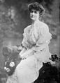Dorothy Ficken in 1917 (cropped)