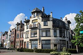 Building by Willem Diehl