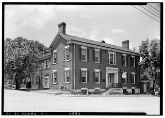 Historic American Buildings Survey Lester Jones, Photographer May 29, 1940 VIEW FROM SOUTHEAST - The Mansion, Old Fort Harrod State Park, formerly Pioneer Memorial State Park, HABS KY,84-HARBU,4-1.tif