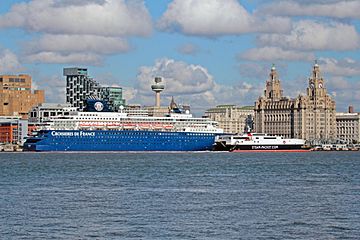 MV Horizon and Manannan, Liverpool Cruise Terminal (geograph 4581187)