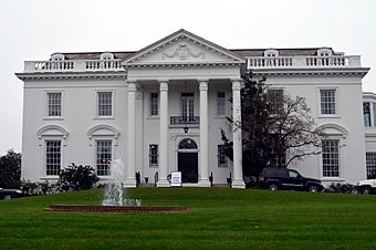 Old Louisiana Governor's Mansion, January 2013 2.jpg