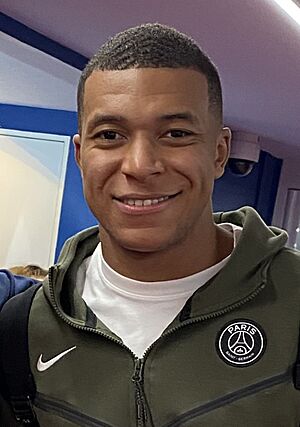 Picture with Mbappé (cropped and rotated).jpg