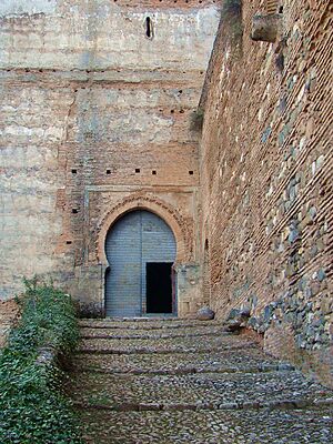 Puerta de las Armas-crop