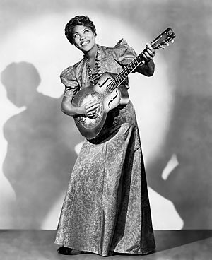 Sister Rosetta Tharpe (1938 publicity photo with guitar)