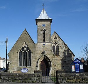 St Luke's United Reformed Church, Silverhill, Hastings.JPG