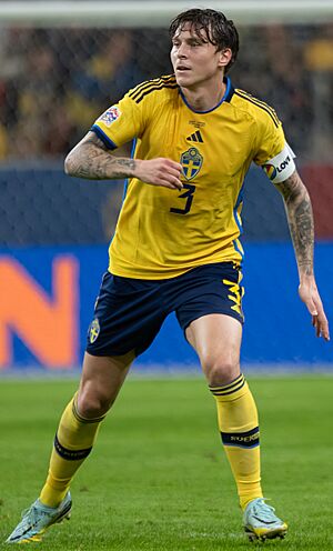 Sweden-Slovenia Nations League 2022-09-27 6 (Victor Lindelöf).jpg
