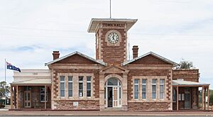 Town Hall, Menzies